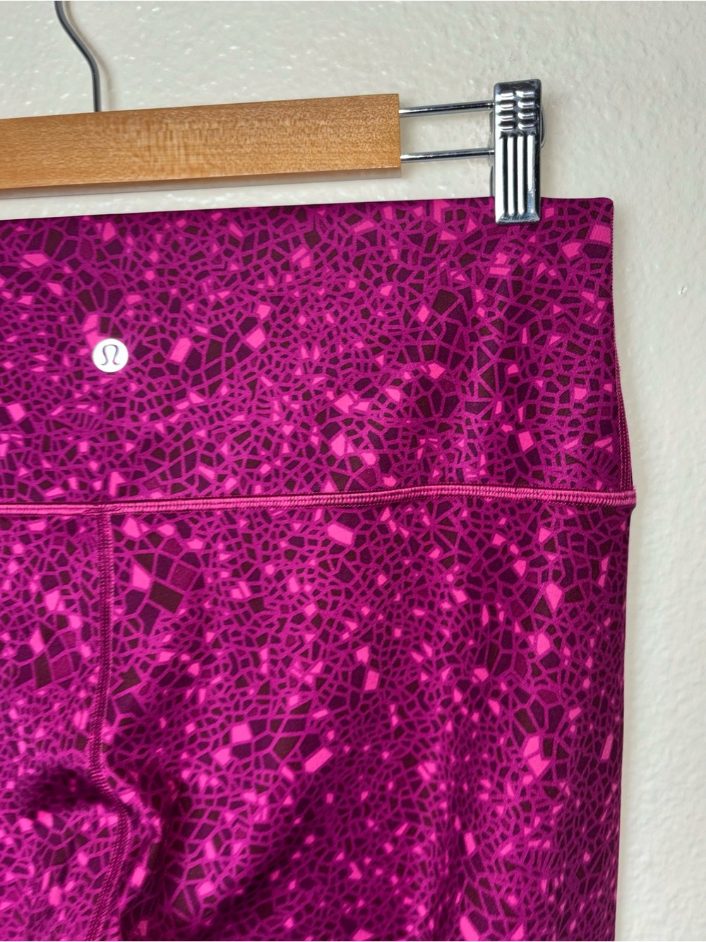Lululemon High Times Pant(Full-On Luxtreme)Paradise Geo Regal Plum Multi size 12 - Picture 14 of 16